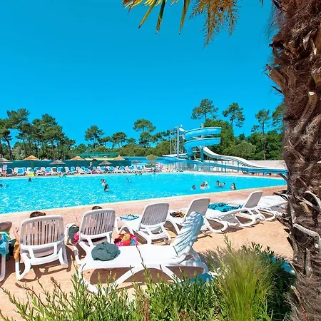 Camping L'estanquet 410s * Les Mathes